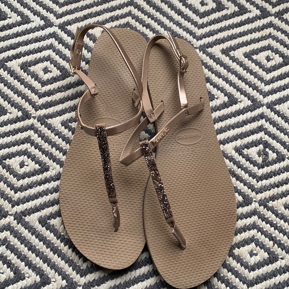 Bronze Havainas Sandals